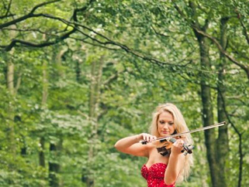 jessica bollywood violinist